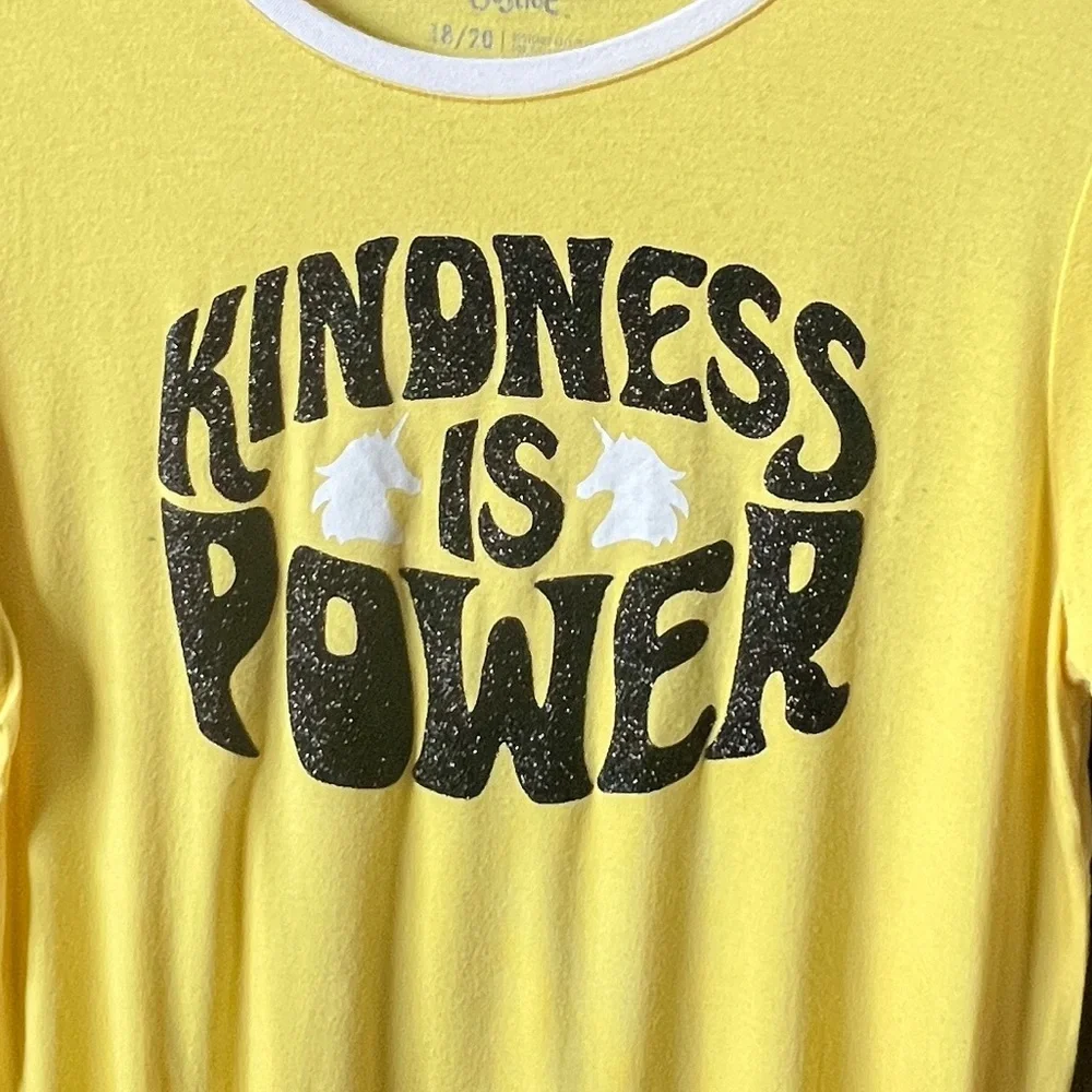 🌻5/$20 JUSTICE Girls Graphic Tee in Yellow Sz 18/20